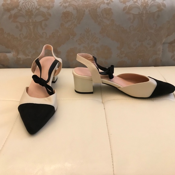 Sandals - Picture 2 of 2